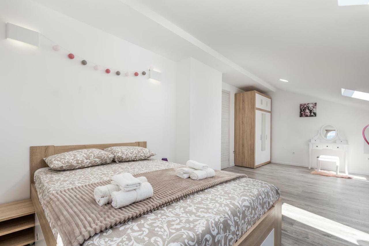 Luxury Apartment La Es Marčelji Esterno foto